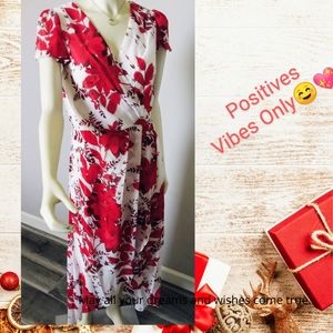 Red and White floral Dress size S Long Neck V casual.